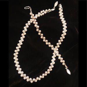 Pearl necklace with matching bracelet